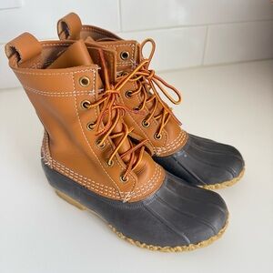 L.L.Bean Bean Boots Youth Size 2 Duck Boots Made in USA
